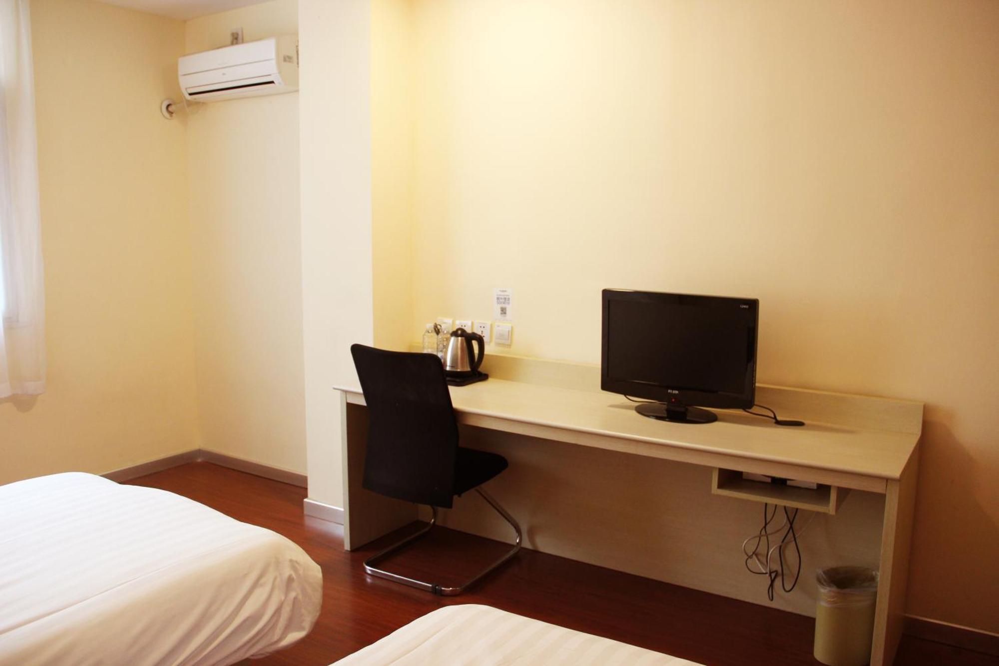 Hanting Hotel Shanghai Hongqiao Railway Station Huqingping Highway エクステリア 写真