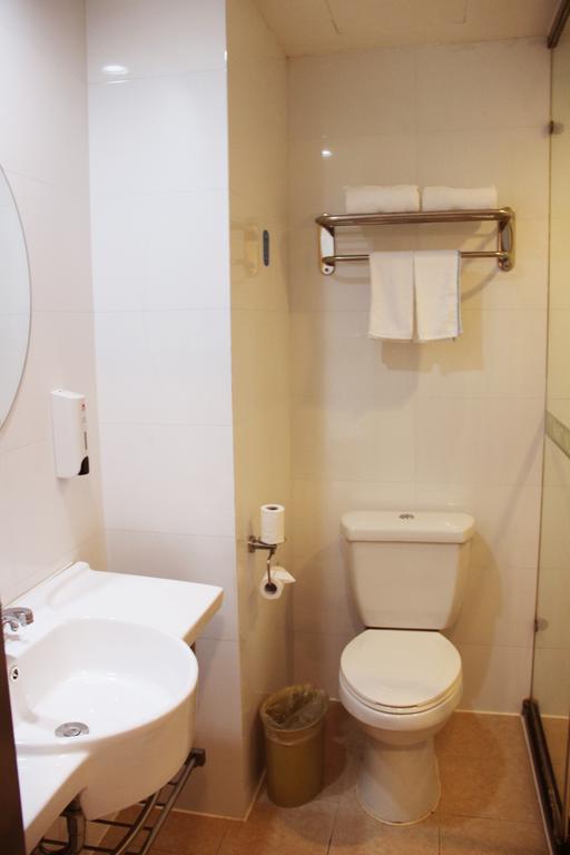 Hanting Hotel Shanghai Hongqiao Railway Station Huqingping Highway 部屋 写真