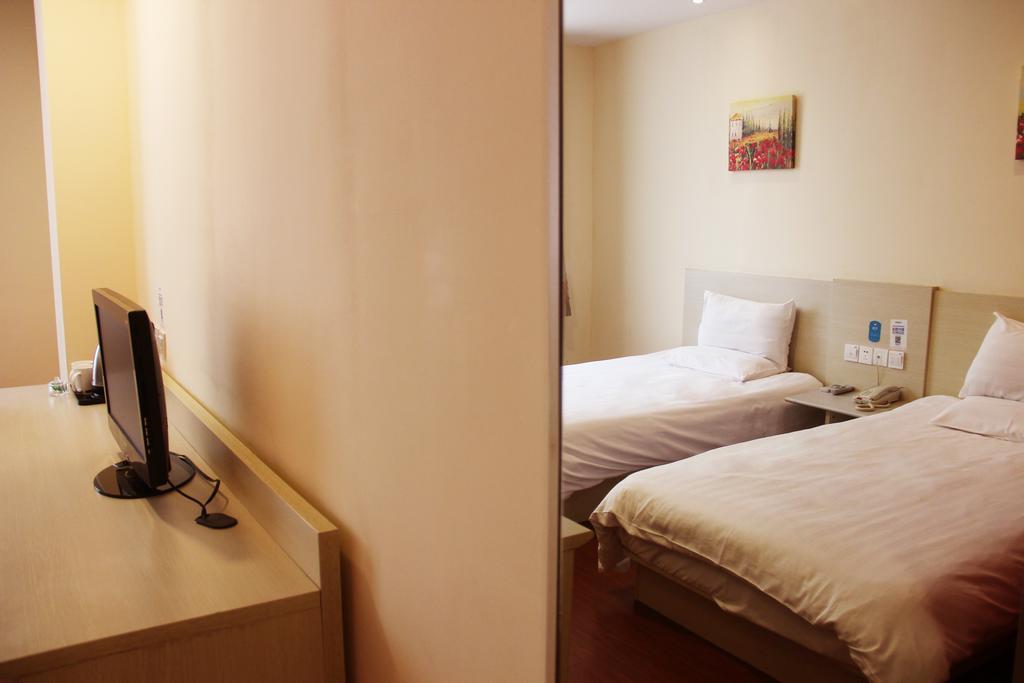 Hanting Hotel Shanghai Hongqiao Railway Station Huqingping Highway エクステリア 写真