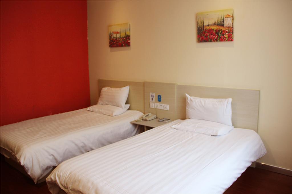 Hanting Hotel Shanghai Hongqiao Railway Station Huqingping Highway エクステリア 写真